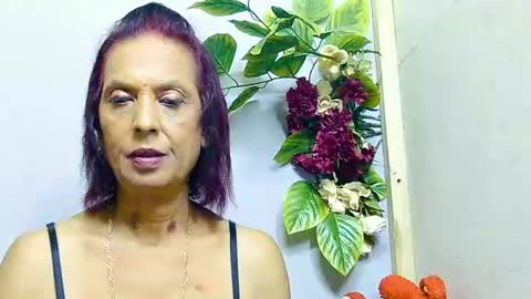 hot queen online show from June 20, 4:02 pm