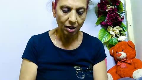 hot queen online show from June 24, 2:57 pm