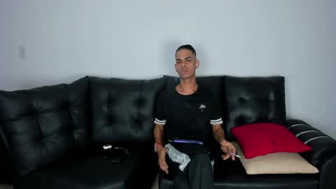 hot_temptation21 online show from May 8, 1:55 am