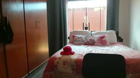 couple without tabus online show from December 1, 2:15 pm