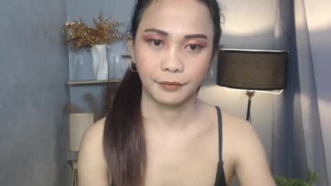 hot_yhanna69 online show from May 6, 7:20 pm