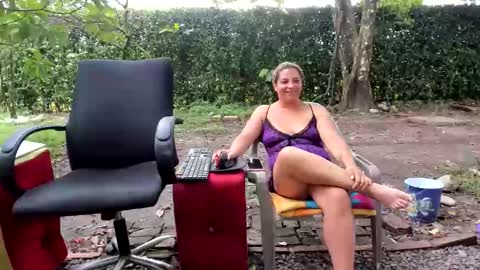 hotandfierylatinos online show from May 10, 11:49 am