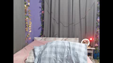 hotasian_pinky online show from November 6, 3:26 pm