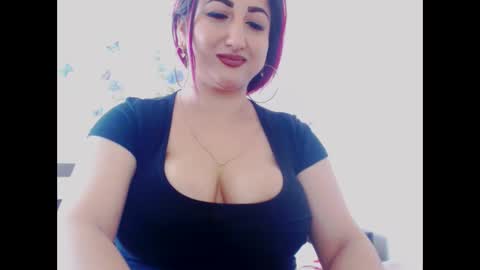 Snapshot of hotboobsmaya chatting on March 10, 9:34 am hotboobsmaya online show from March 10, 9:34 am