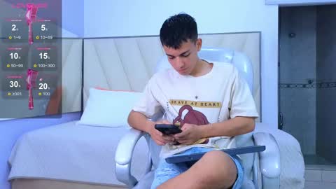 Snapshot of hotboy21_ chatting on September 23, 3:33 am hotboy21_ online show from September 23, 3:33 am