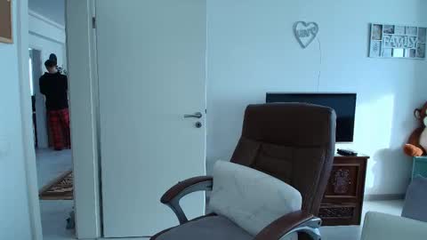 Hotboyshorny online show from February 13, 7:33 am