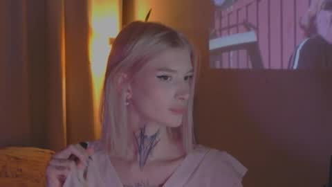 hotchubently online show from March 4, 3:59 pm