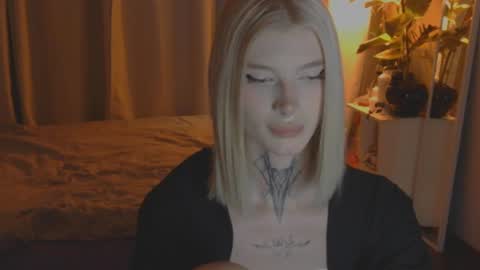 hotchubently online show from March 8, 3:45 pm