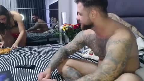 hotcouplefunxxx online show from October 13, 6:10 pm