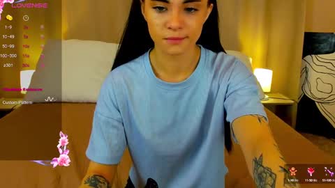SWEET DEVILS PUSSY  online show from February 28, 2:20 am