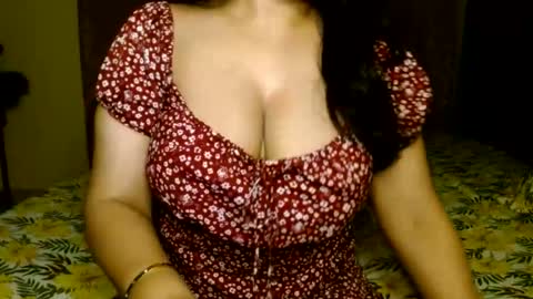 Eliza i dont show face in any show online show from July 19, 9:50 pm
