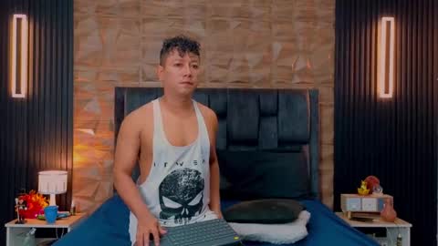 Snapshot of hotfuckers4uu chatting on October 10, 3:29 pm felipe marcello online show from October 10, 3:29 pm