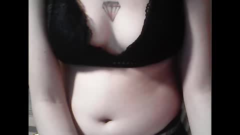 hotfuntasypinay online show from June 1, 6:20 pm
