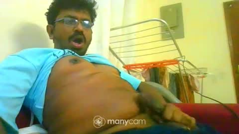 hotgluteus4321 online show from March 9, 3:05 pm