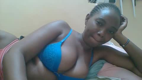 Queen online show from November 29, 9:22 pm