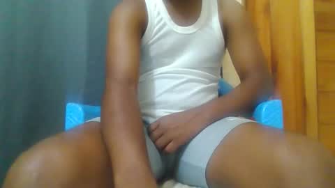 Snapshot of hotguyy001 chatting on October 19, 2:49 am hotguyy001 online show from October 19, 2:49 am