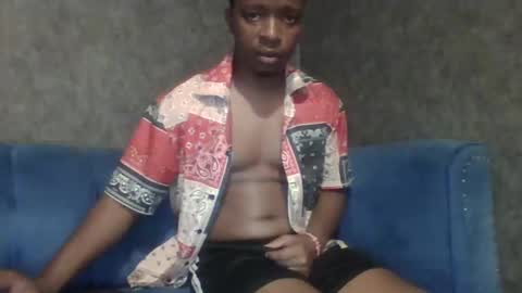 Snapshot of hotguyy001 chatting on March 4, 6:26 am hotguyy001 online show from March 4, 6:26 am