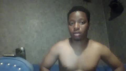 Snapshot of hotguyy001 chatting on February 16, 4:32 pm hotguyy001 online show from February 16, 4:32 pm