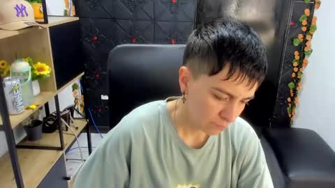 hannah online show from February 24, 6:38 am