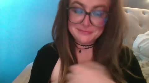 hothousewife333 online show from October 5, 9:55 pm