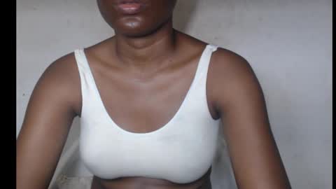 hotjessie0 online show from September 16, 8:28 am