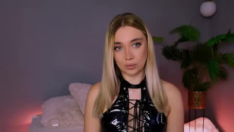 Maria online show from April 29, 4:06 am