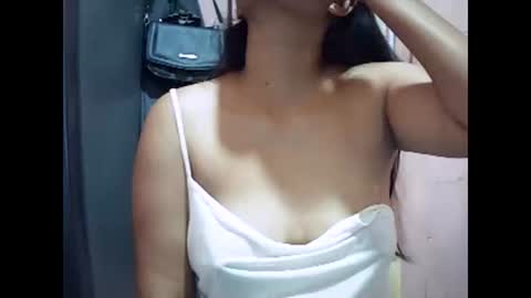 hotpink4u04 online show from January 31, 10:18 pm