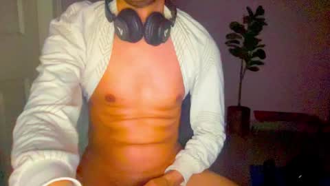 Snapshot of hotsexythighs chatting on October 17, 11:31 pm Jack online show from October 17, 11:31 pm