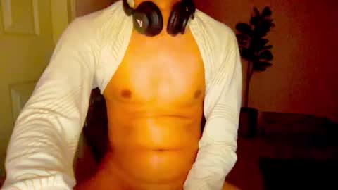 Snapshot of hotsexythighs chatting on September 24, 2:07 am Jack online show from September 24, 2:07 am