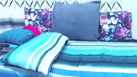 hotsmalltitsx online show from February 18, 8:41 pm