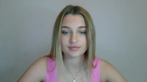 Stella online show from October 23, 7:04 pm