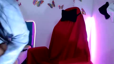 hotsweet 69 online show from May 31, 6:45 am