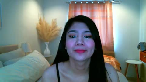 Snapshot of hotsweetangel00 chatting on October 9, 2:39 am Sweet Angel online show from October 9, 2:39 am