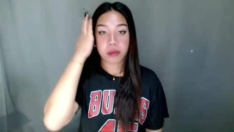 jelaigrande  online show from April 15, 10:32 pm