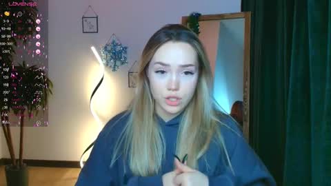 hello Im Eva online show from January 3, 11:35 am