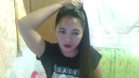 hottestangel1995 online show from March 14, 7:45 am