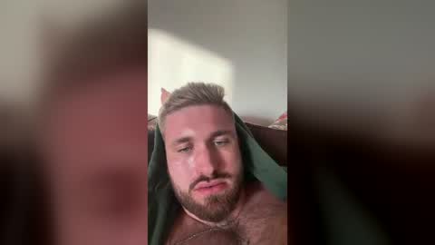 hottestcouple2000xx online show from August 9, 5:35 am