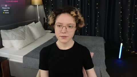 Kori online show from May 2, 5:57 am