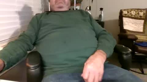 Hottop 1981 online show from December 28, 2:33 am