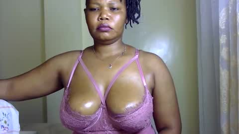 hotysquiter433224 online show from November 24, 9:41 am