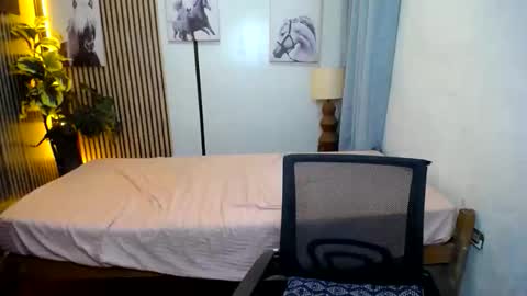 Brielle online show from October 29, 4:58 am