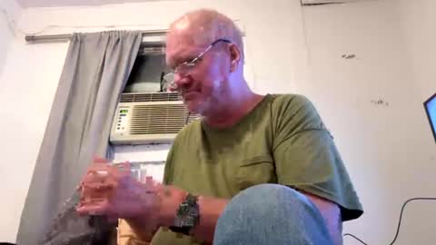 houseflipper online show from July 20, 2:14 am