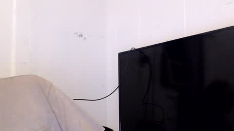 houseflipper online show from July 29, 3:39 am