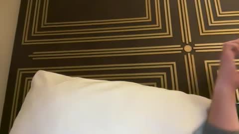 houstondream99 online show from April 10, 1:00 am