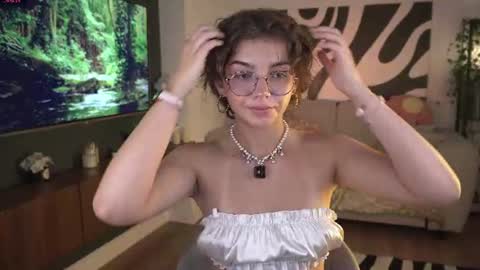 Diane online show from July 25, 10:35 am