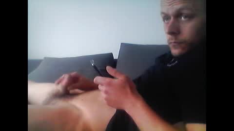 Snapshot of hubikush22 chatting on October 5, 8:12 am hubikush22 online show from October 5, 8:12 am