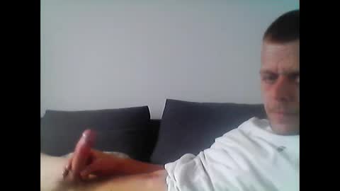 Snapshot of hubikush22 chatting on September 29, 4:28 pm hubikush22 online show from September 29, 4:28 pm