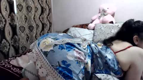 hugeassdevil online show from May 28, 11:41 am