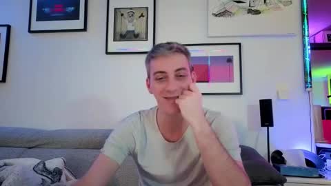 Hugo online show from March 9, 12:00 am