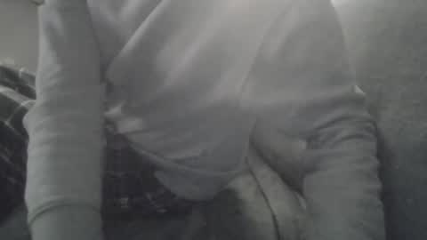 huguit026 online show from January 12, 11:23 pm